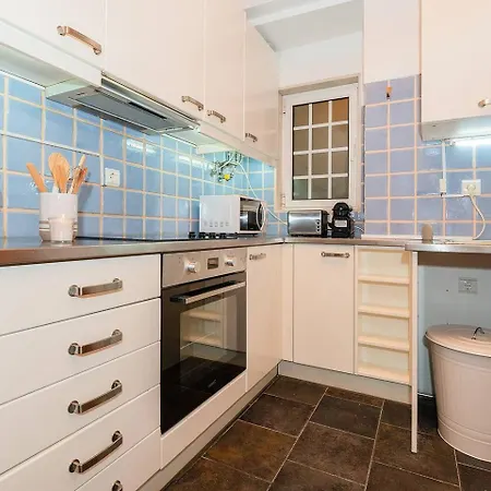 Wonderful In The Historial Center Of Värdshus